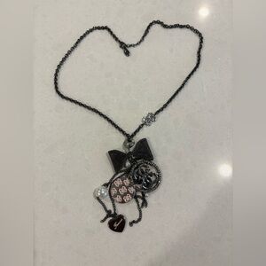 Guess "Famous" Black Bow Charm Pendant Y2K Necklace